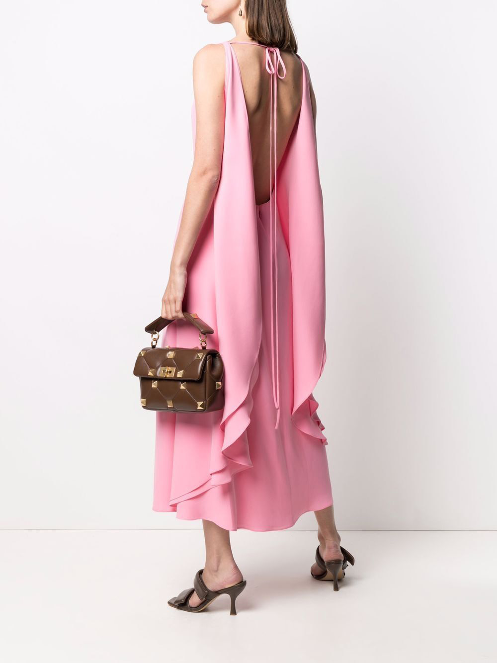 El vestido con la espalda al aire más bonito de Zara y otros 7 diseños  especiales 