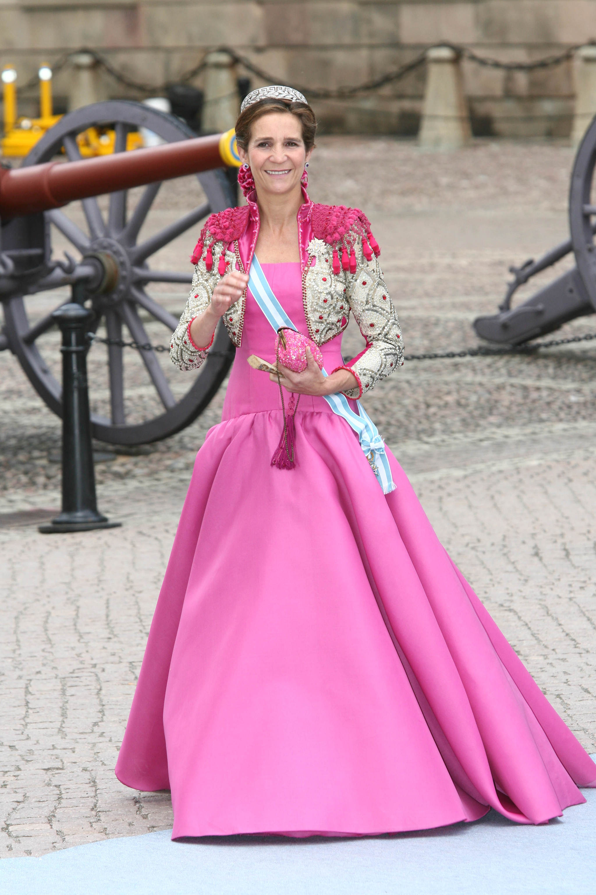 El vestido en color rosa fucsia de Lorenzo Caprile