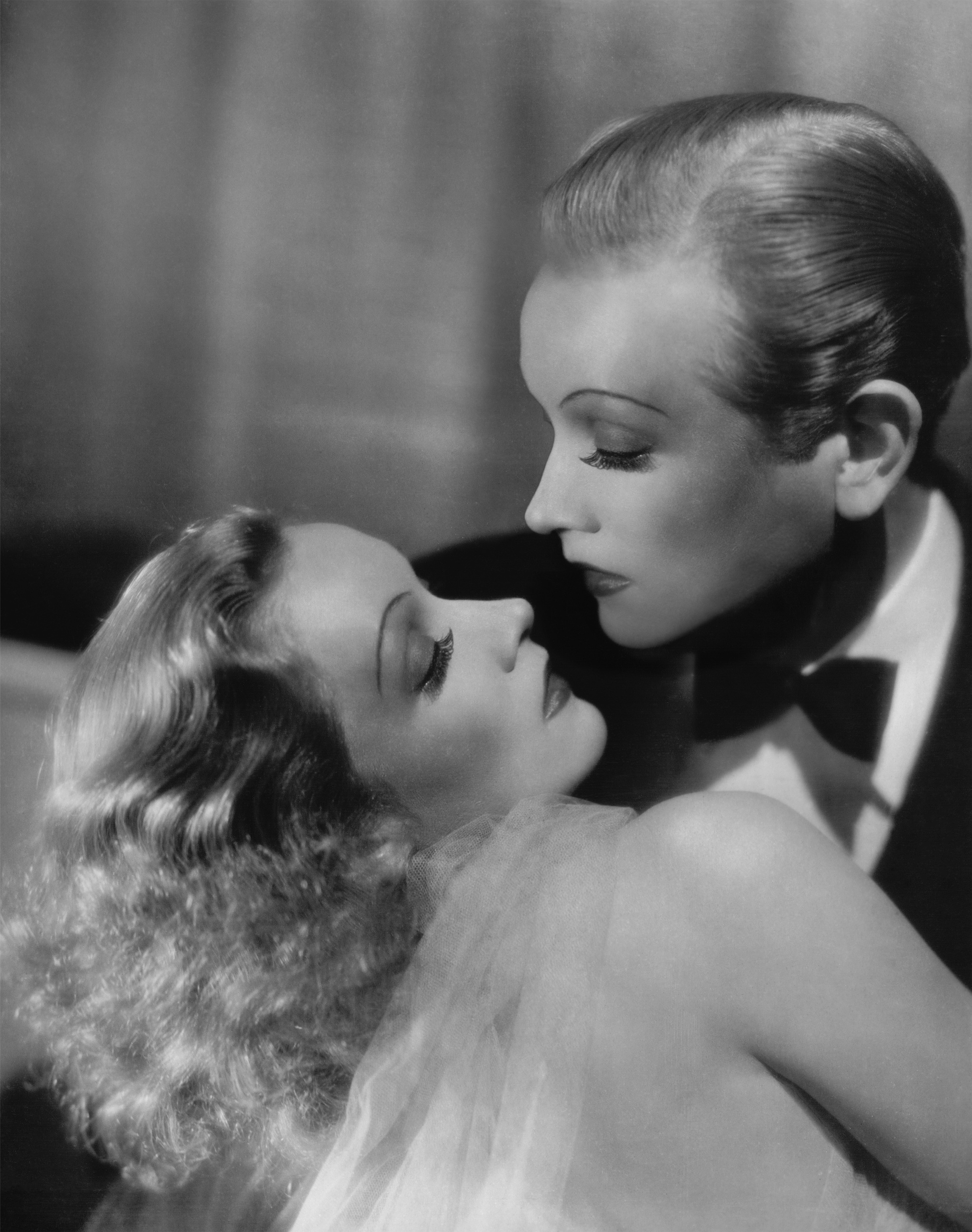 Fotograma de Masque & Narcisse, con Marlene Dietrich.