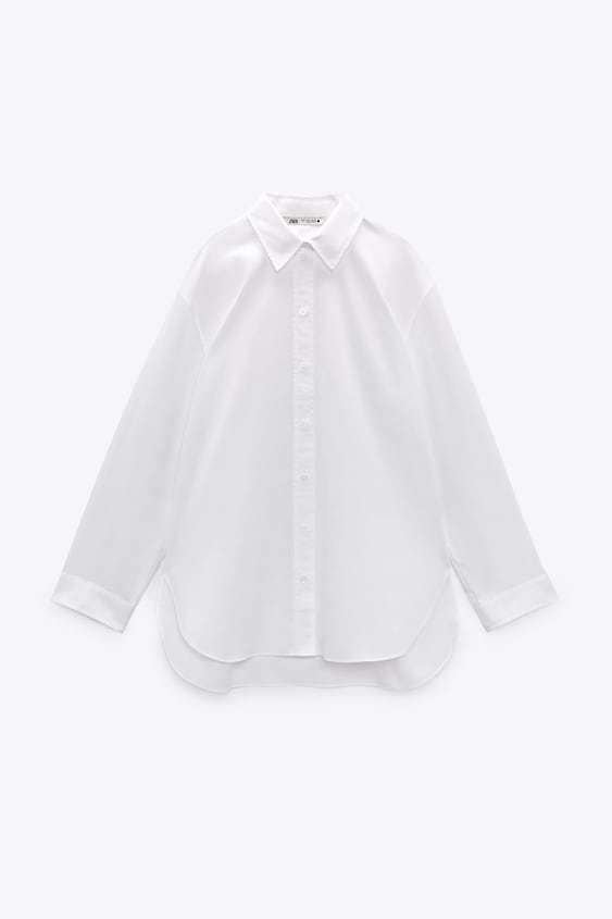 Camisa blanca de corte masculino. Zara (25,95).