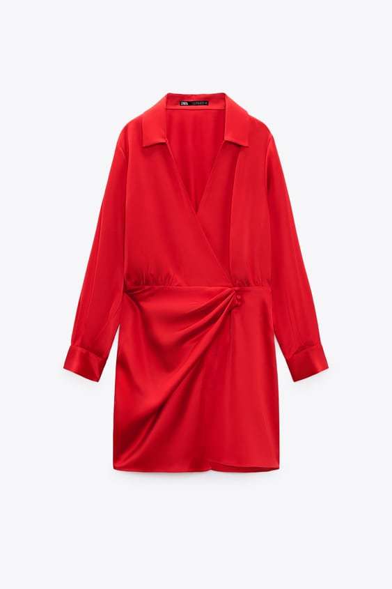 Vestido rojo satinado de Zara
