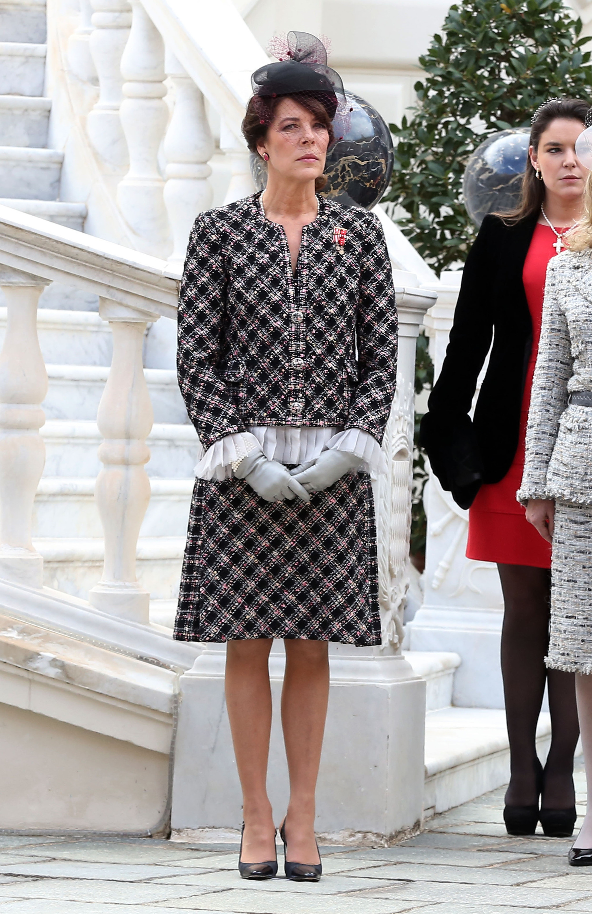 Carolina de Mónaco con un look de tweed de Chanel.