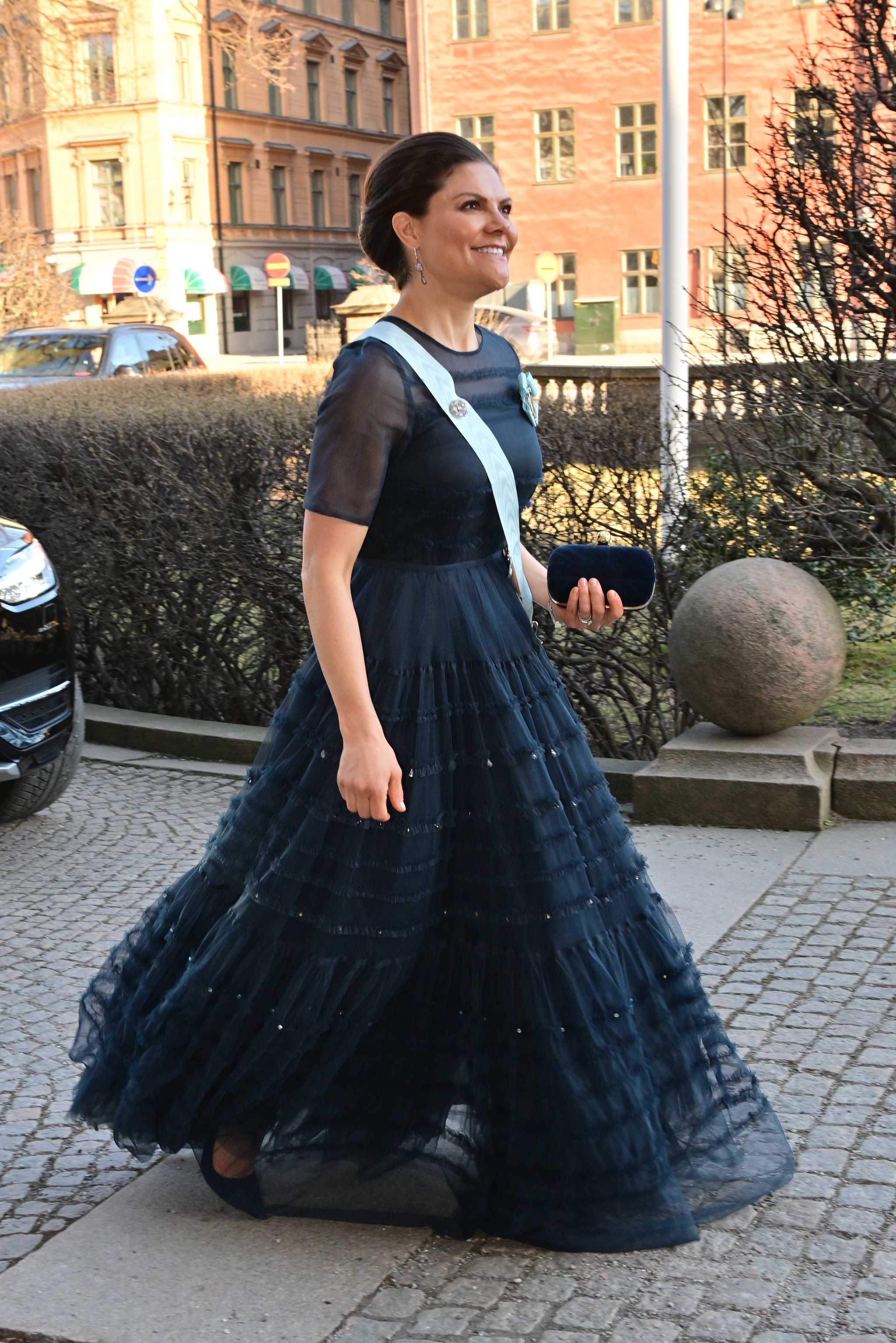 Victoria de Suecia con vestido de HM.
