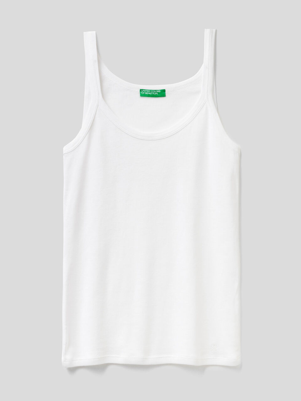 Camiseta blanca de Benetton