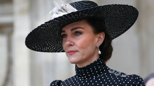 Kate Middleton en homenaje al duque de Edimburgo.