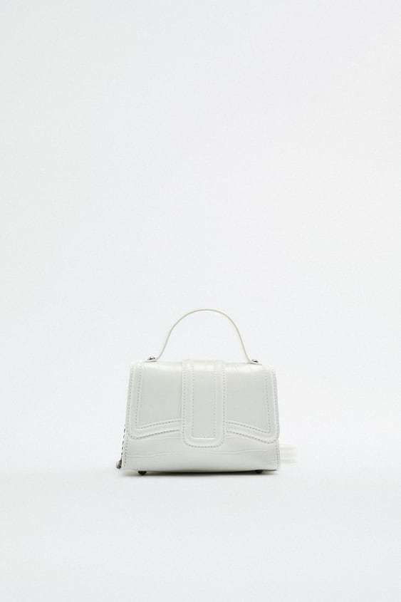 Los bolsos blancos de Zara más estilosos el día a Telva.com