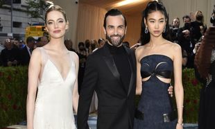 Las embajadoras de Louis Vuitton en la Gala del Met optaron por la...