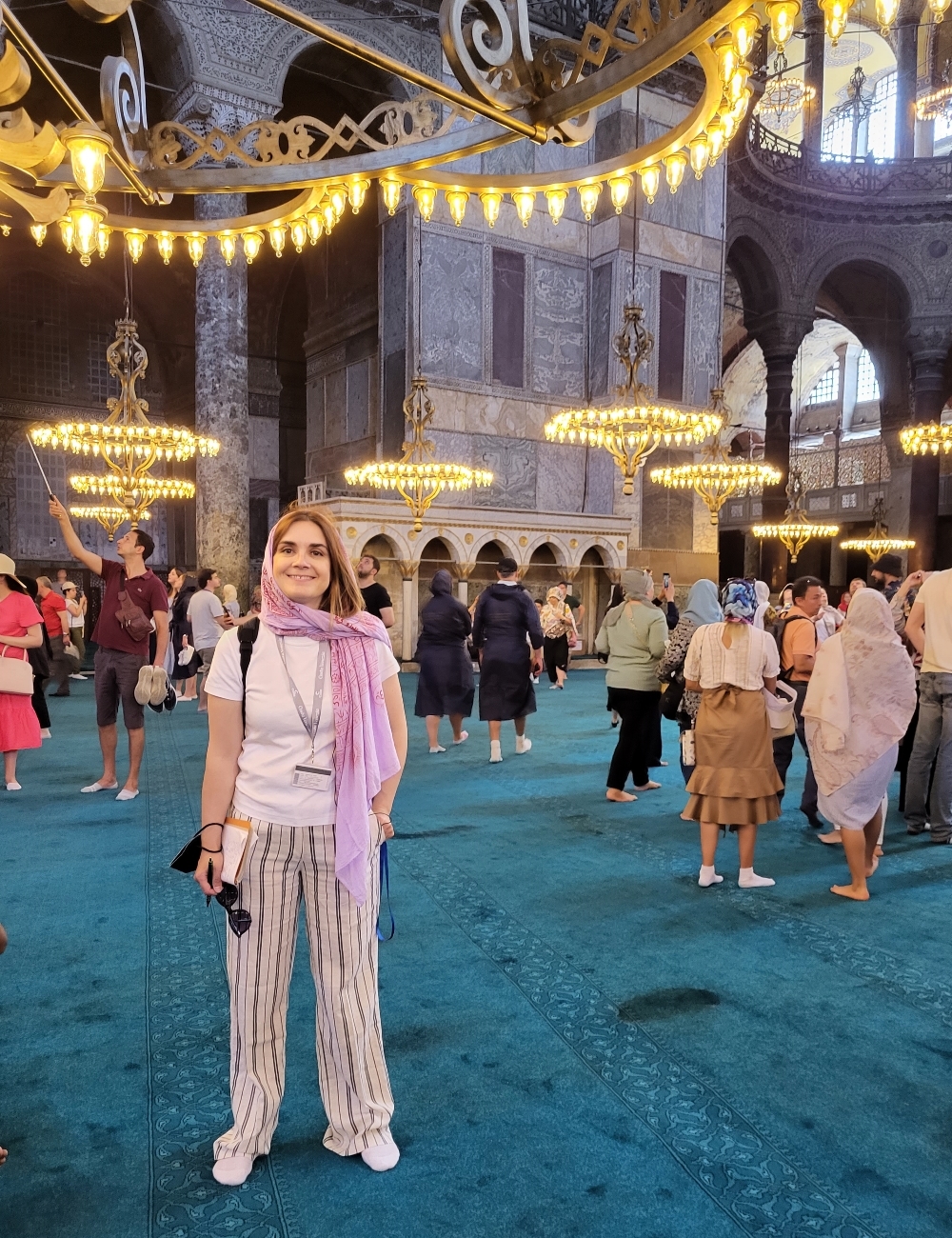 En la mezquita de Santa Sofía en Estambul.