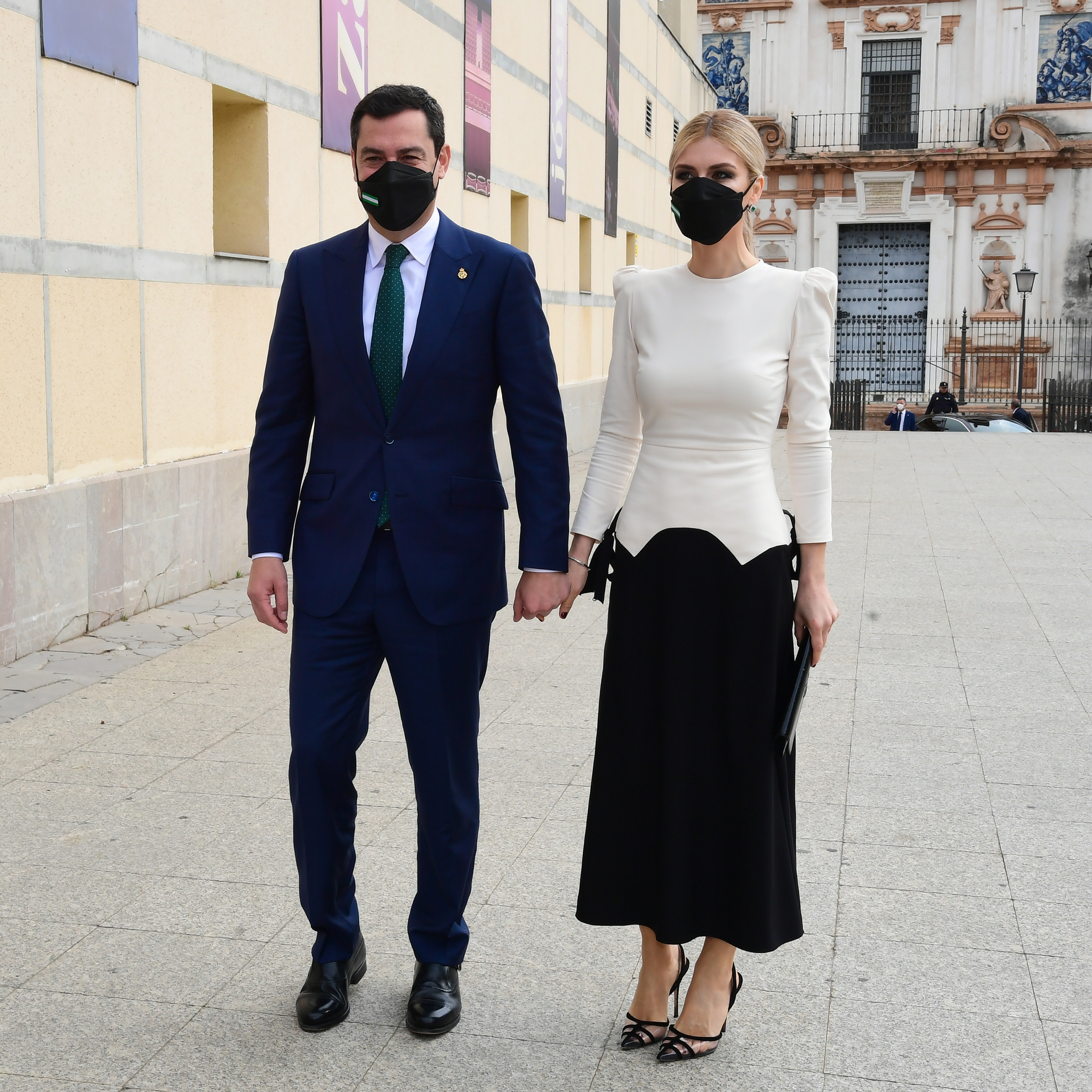 Manuela Villena y su marido el día de Andalucía de 2022.