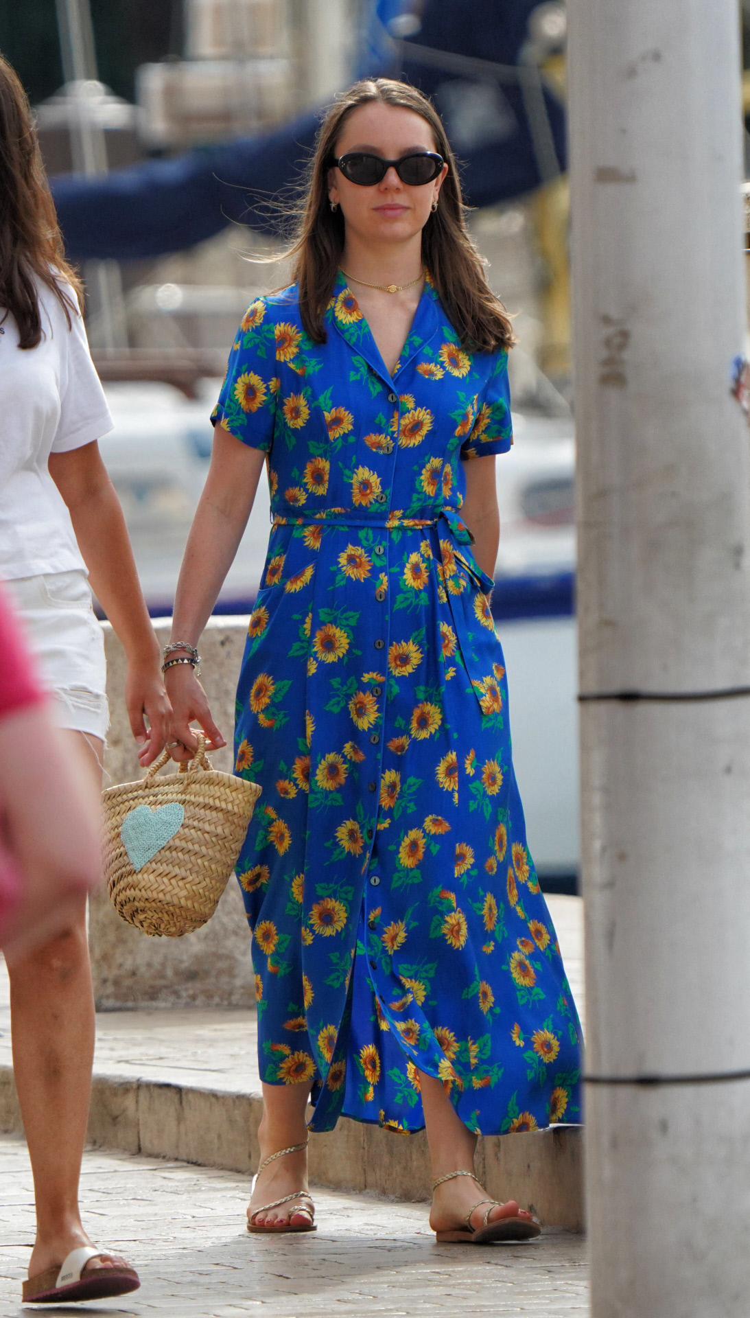 Alexandra de Hannover y su look de verano en la Costa Azul.