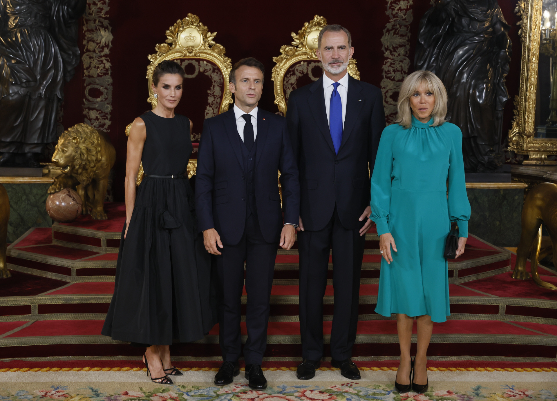 El rey Felipe VI y la reina Letizia con Emmanuel Macron y Brigitte Macron.