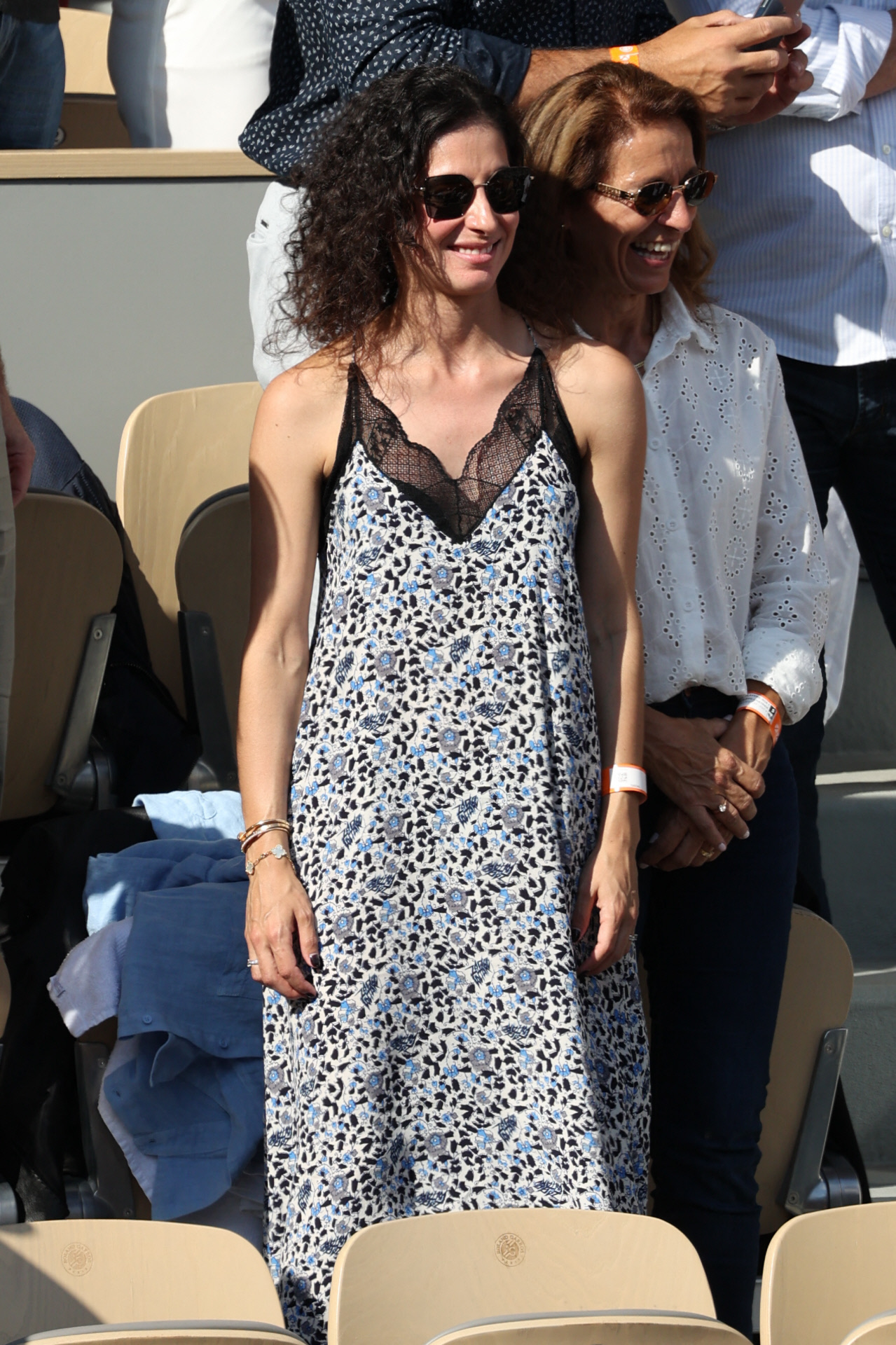 El vestido lencero de Mery Perelló en París.