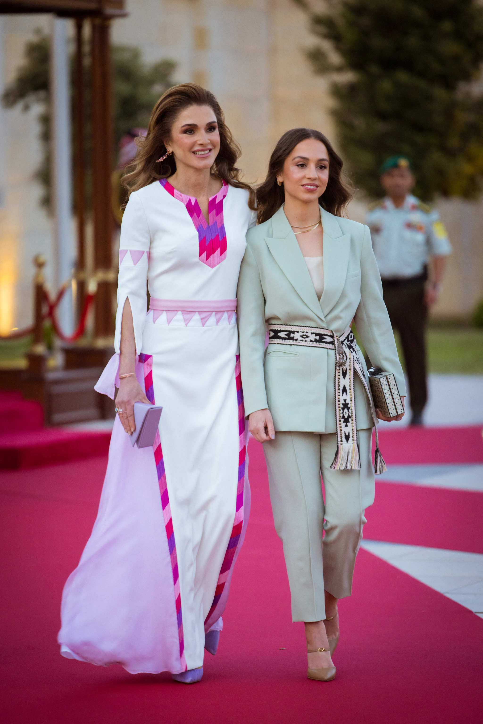 La reina Rania con su hija Imán el día de la Independencia de Jordania el pasado mes de mayo.