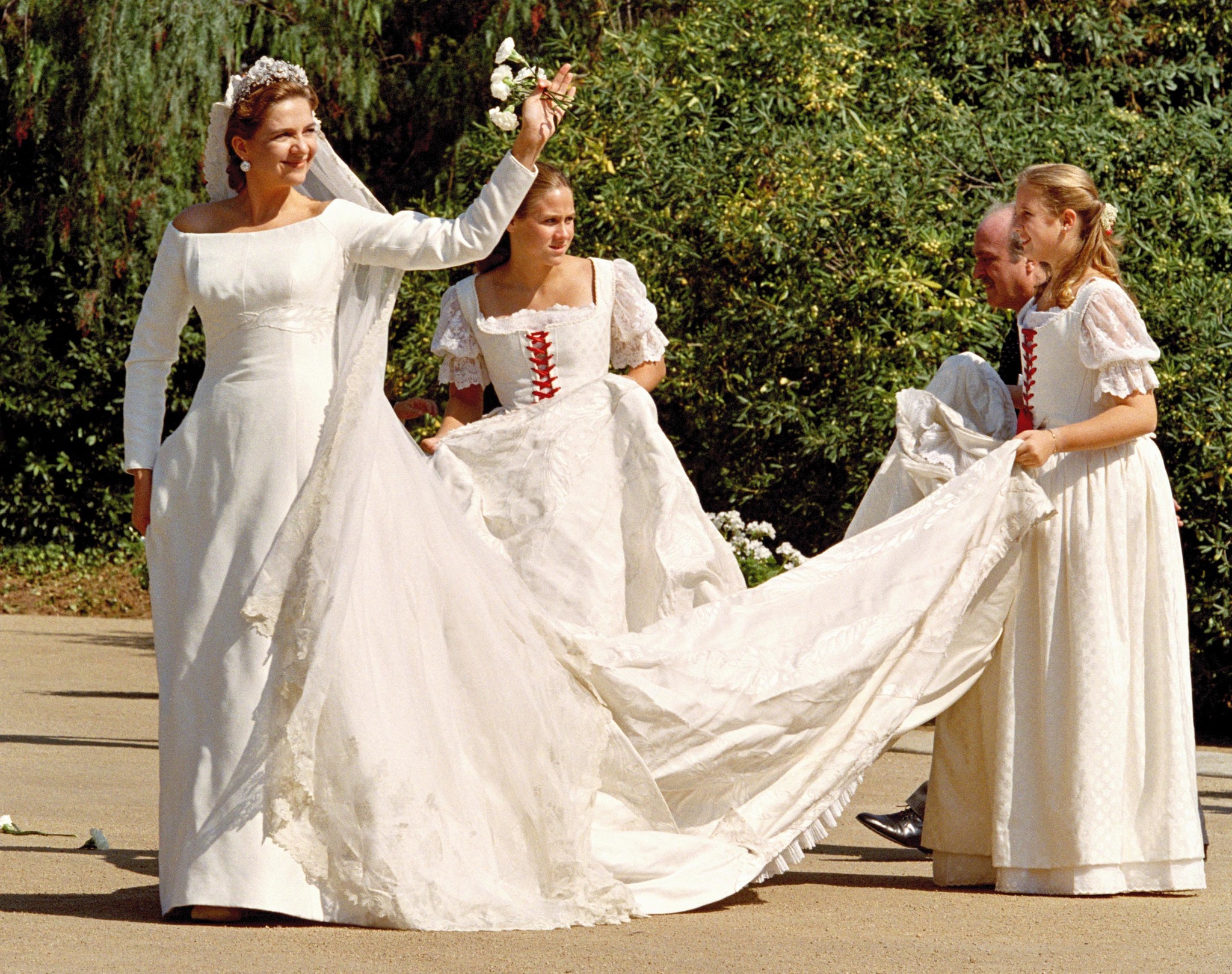 Infanta Cristina con vestido de novia de Lorenzo Caprile.