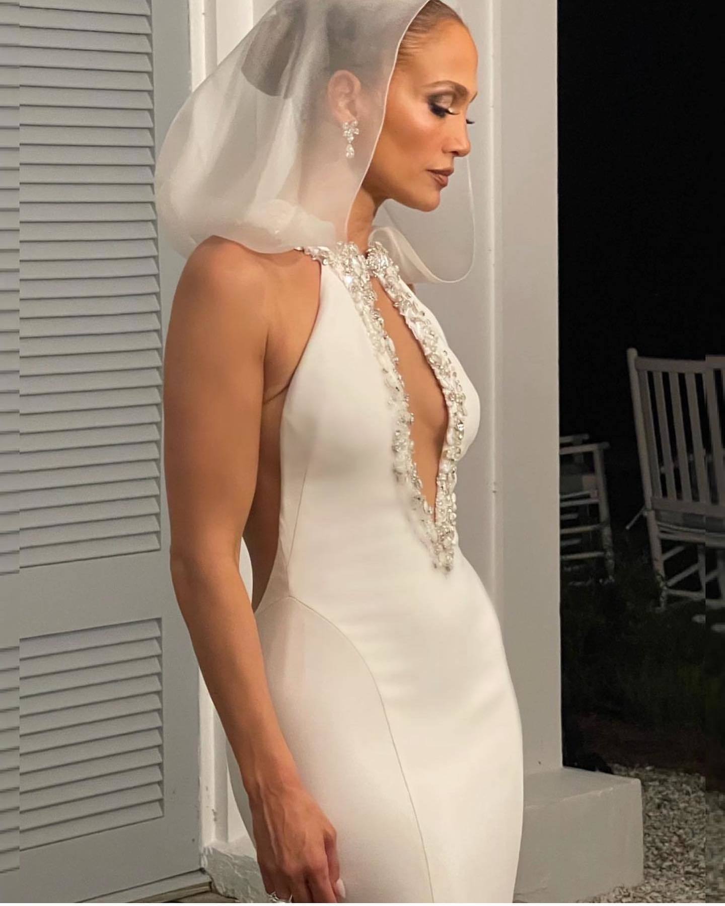 Jennifer Lopez y su tercer vestido de Ralph Lauren.