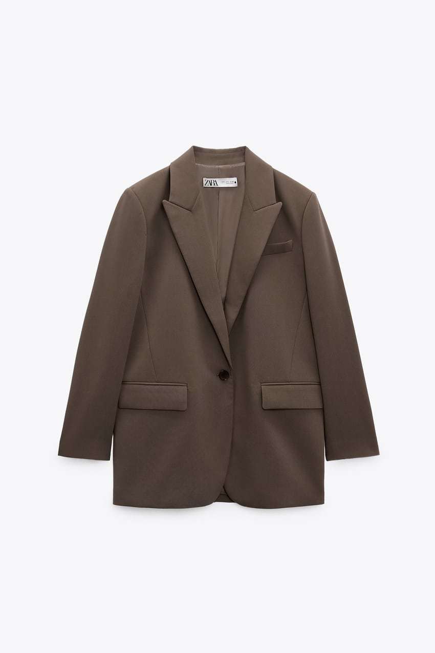 Blazer oversize marrón. Zara. (59,95 euros).