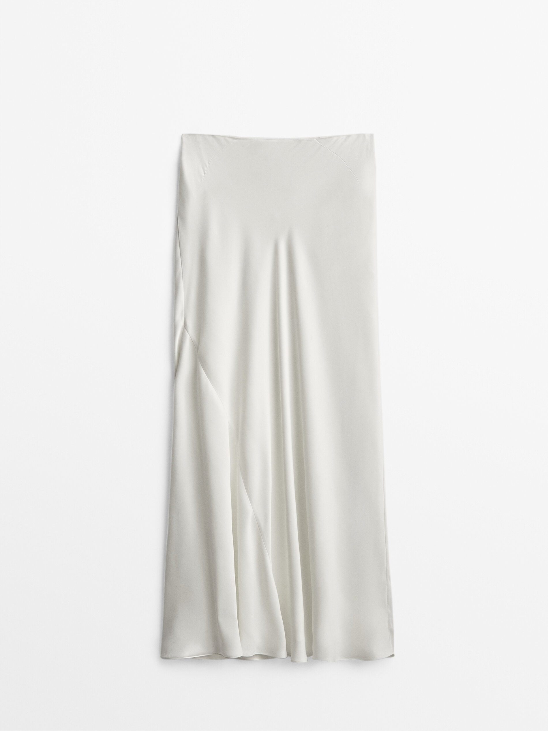 Falda blanca de Massimo Dutti.
