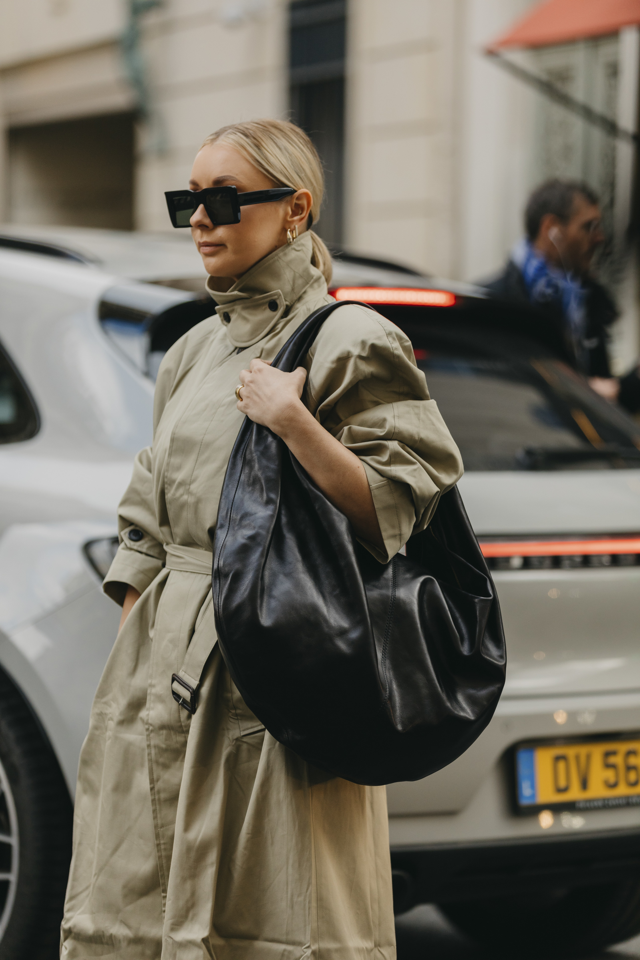 El bolso hobo, uno de los favoritos de las expertas en moda este otoño-invierno.