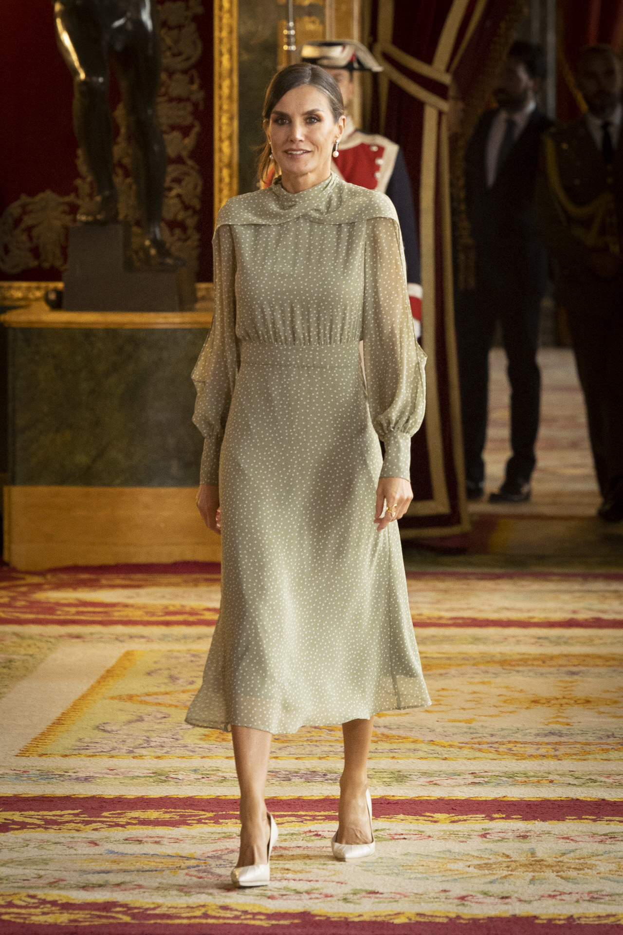 La reina Letizia con vestido de Vogana.