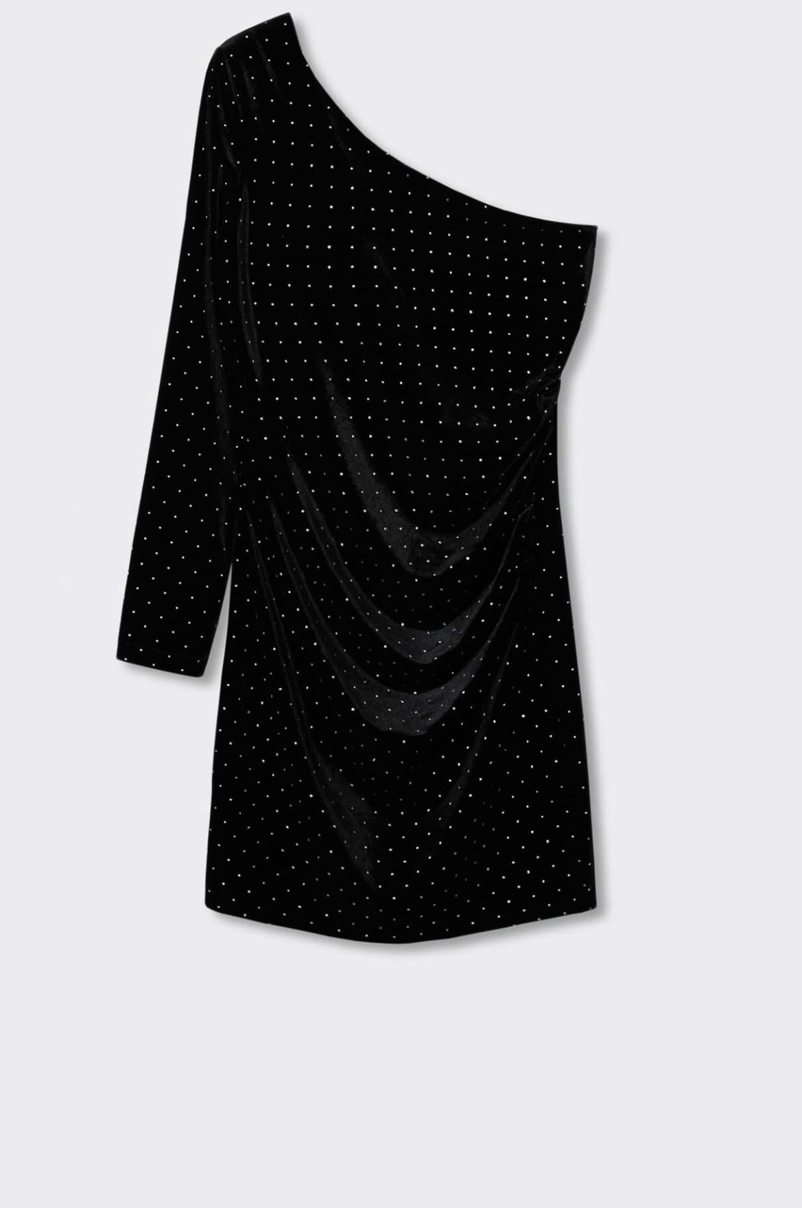 Vestido negro de crepe de escote asimétrico. Mango (59,95 euros)