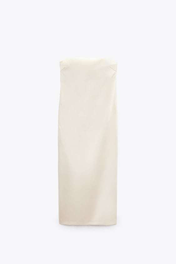 Vestido blanco roto satinado escote recto de Zara (49,95 euros) | 12 ...