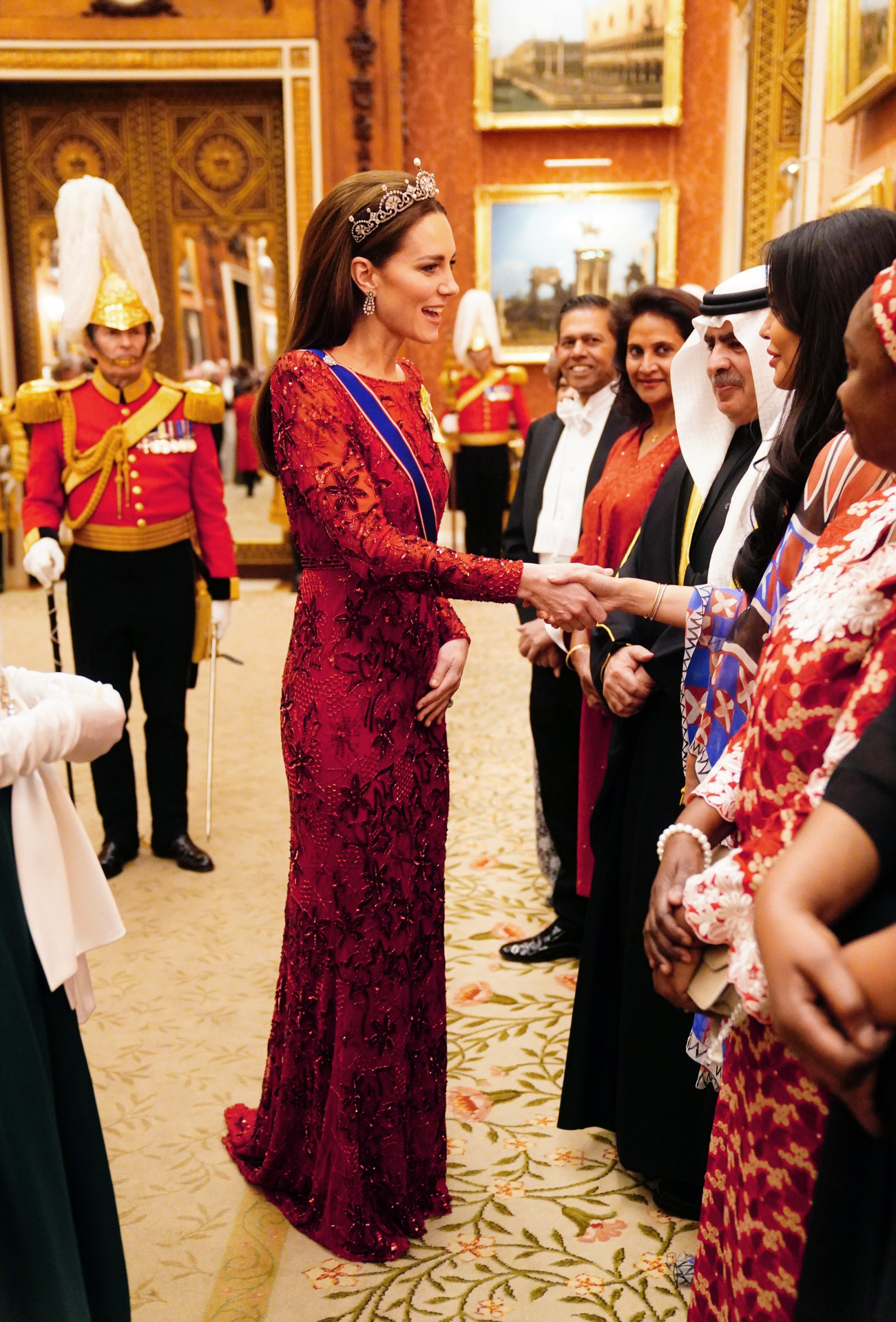 Kate Middleton se viste gala.