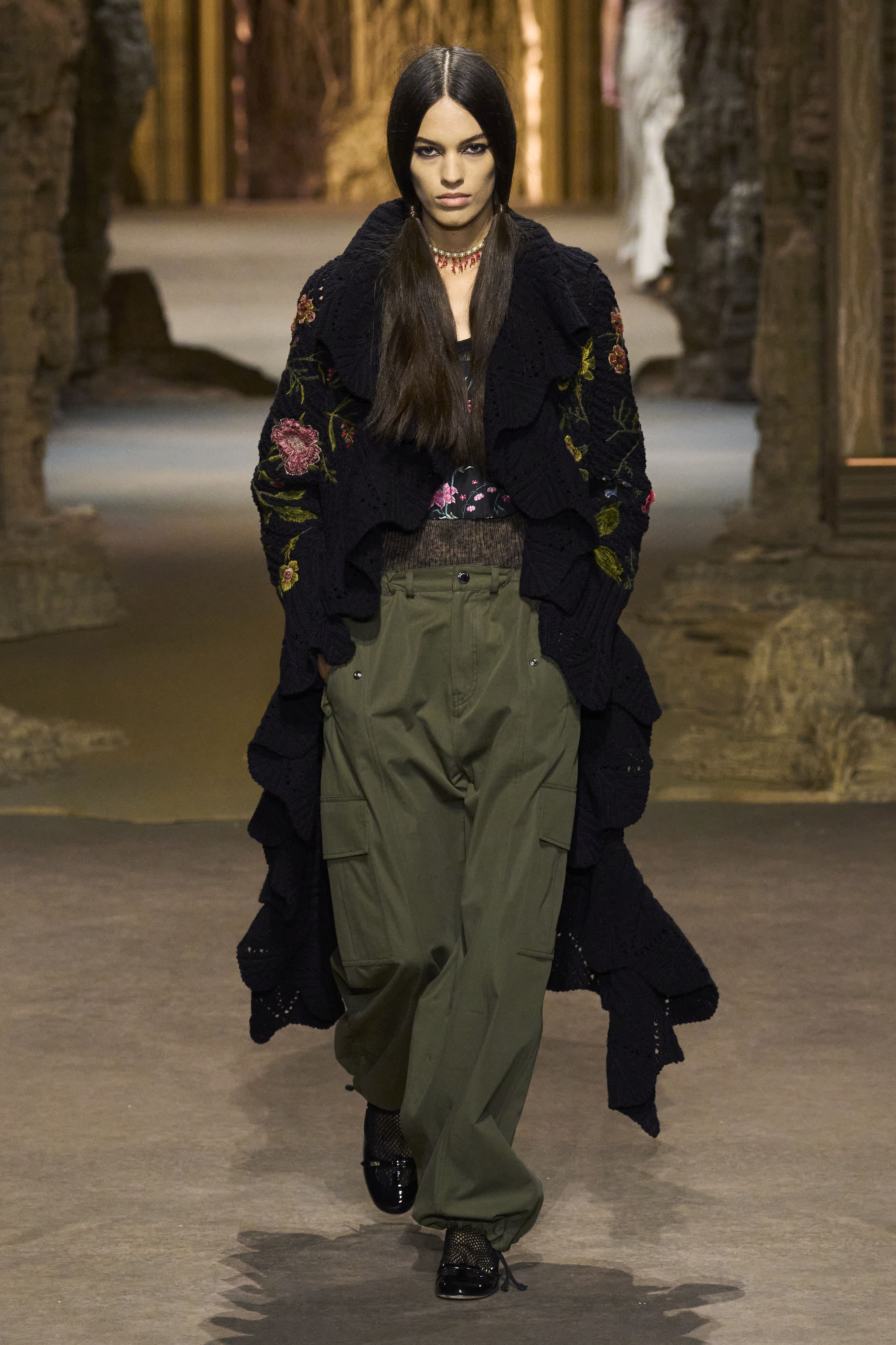 Pantalón cargo en la colección primavera-verano 2023 de Dior.