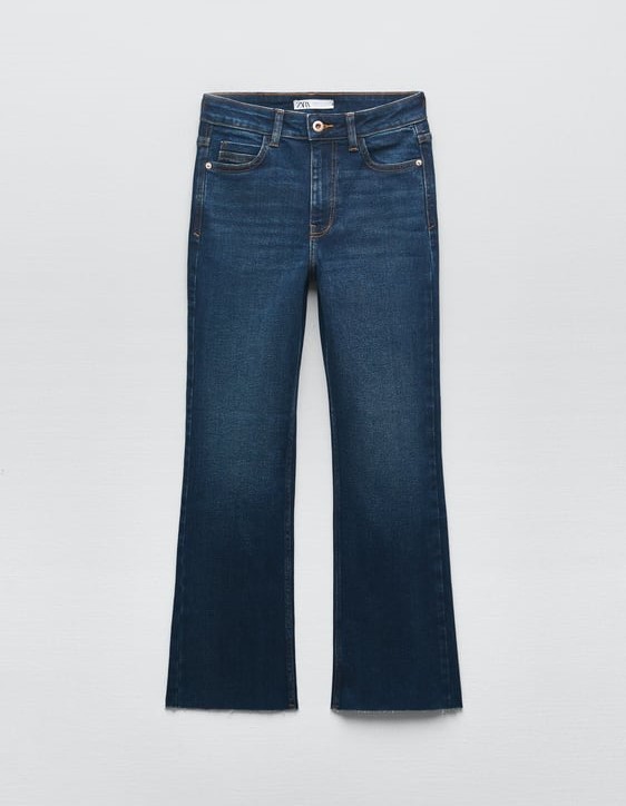 Jeans flare de Zara (25,95 euros)
