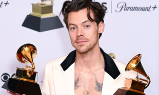 Harry Styles en los Grammy 2023.