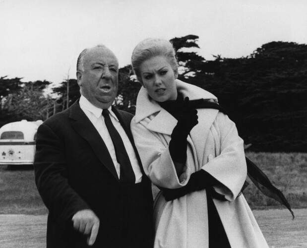 Kim Novak junto a Alfred Hitchcock