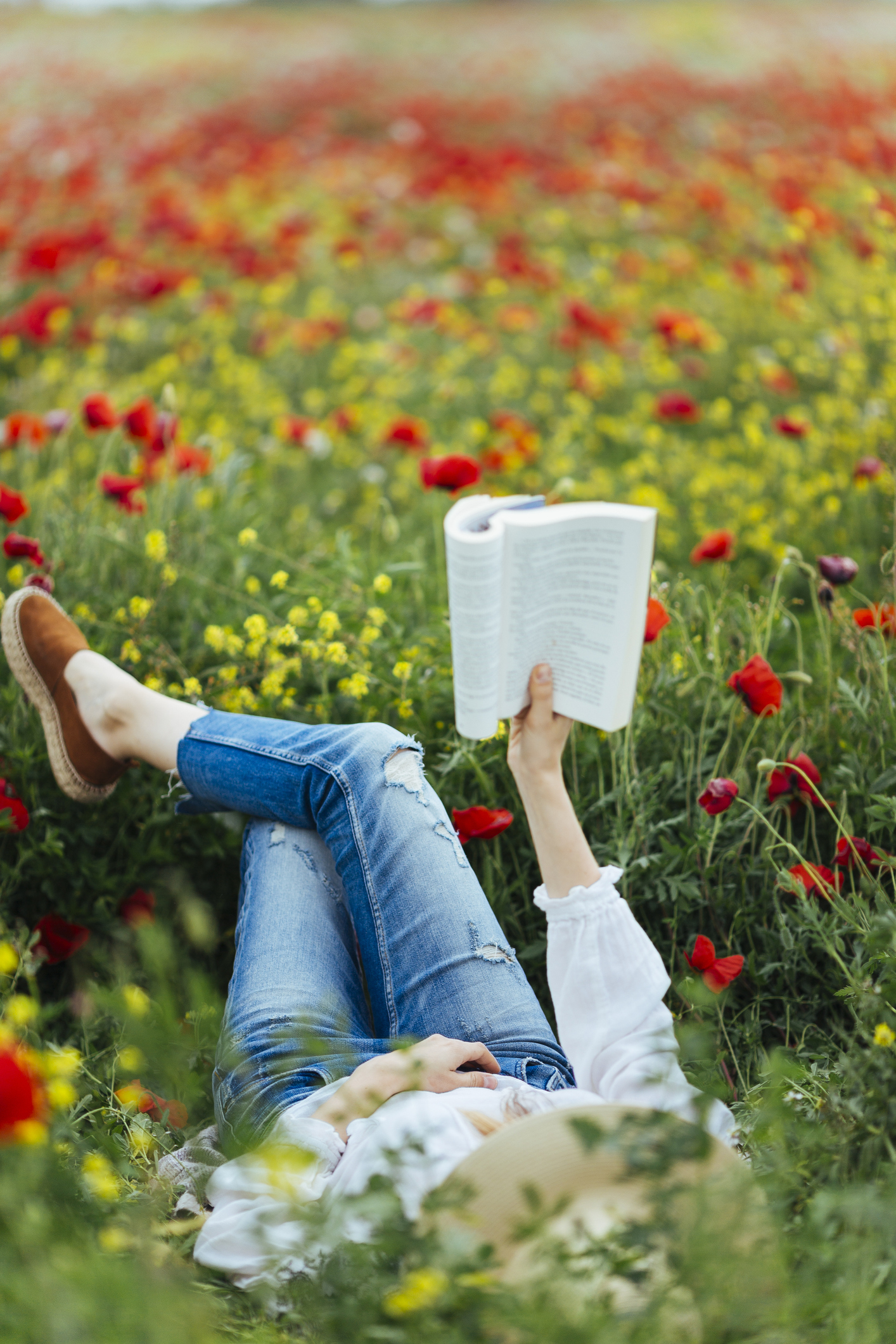 5 libros para ser leídos al aire libre, en una terraza o en un jardín (... y sentirte, sencillamente, feliz)