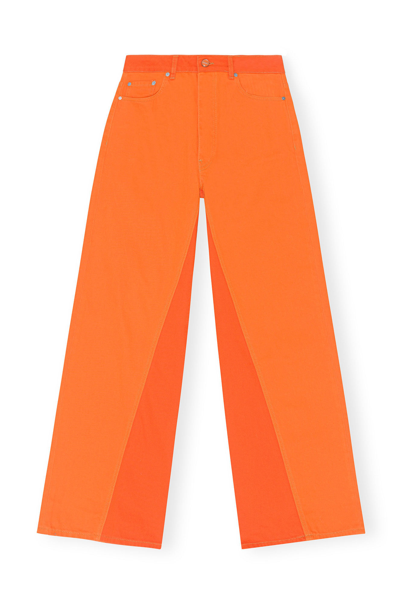 Pantalones naranjas con contraste
