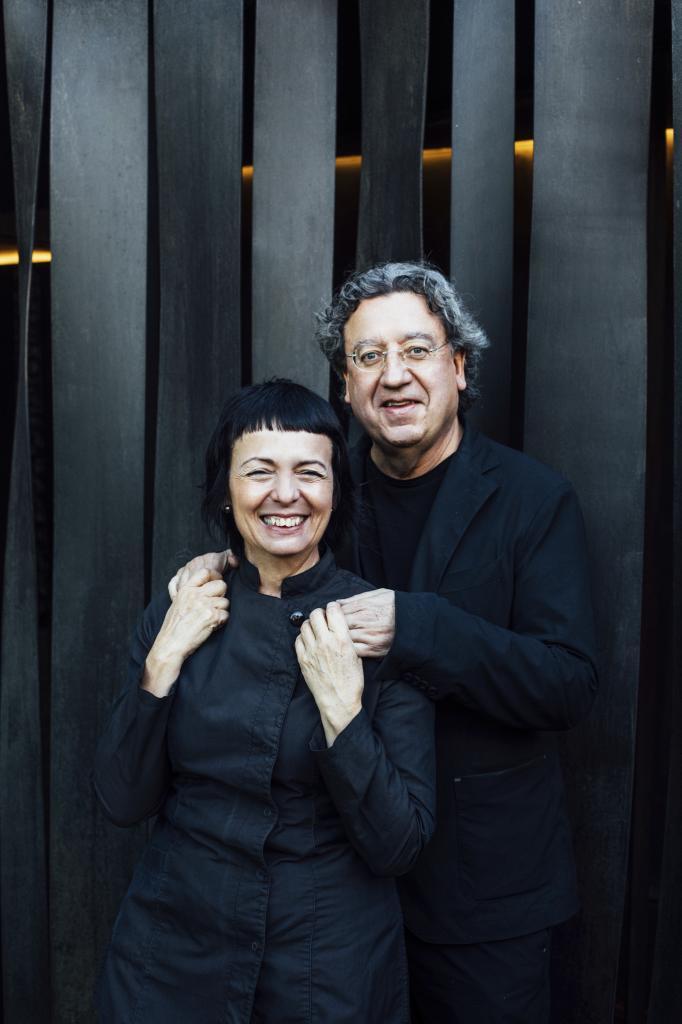 La chef Fina Puigdevall y su marido Manel Puigbert, creadores del restaurante Les Cols.