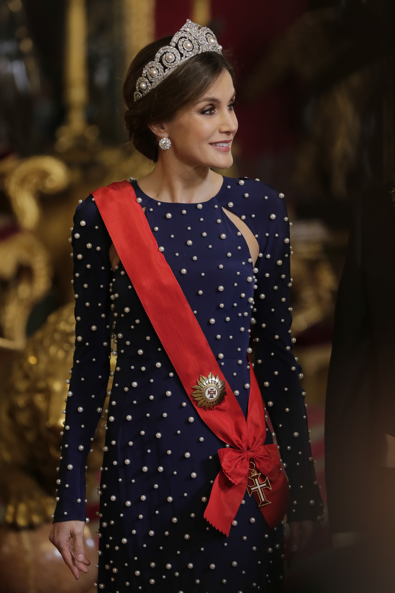 La reina Letizia con la tiara Cartier.