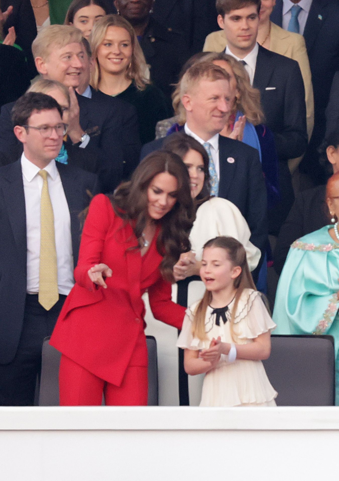Kate Middleton con su hija Charlotte en el concierto por la Coronación de Carlos III.