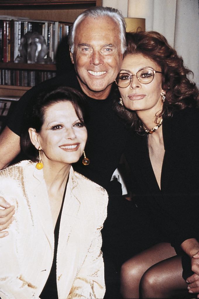 Giorgio Armani, Claudia Cardinale y Sofia Loren.