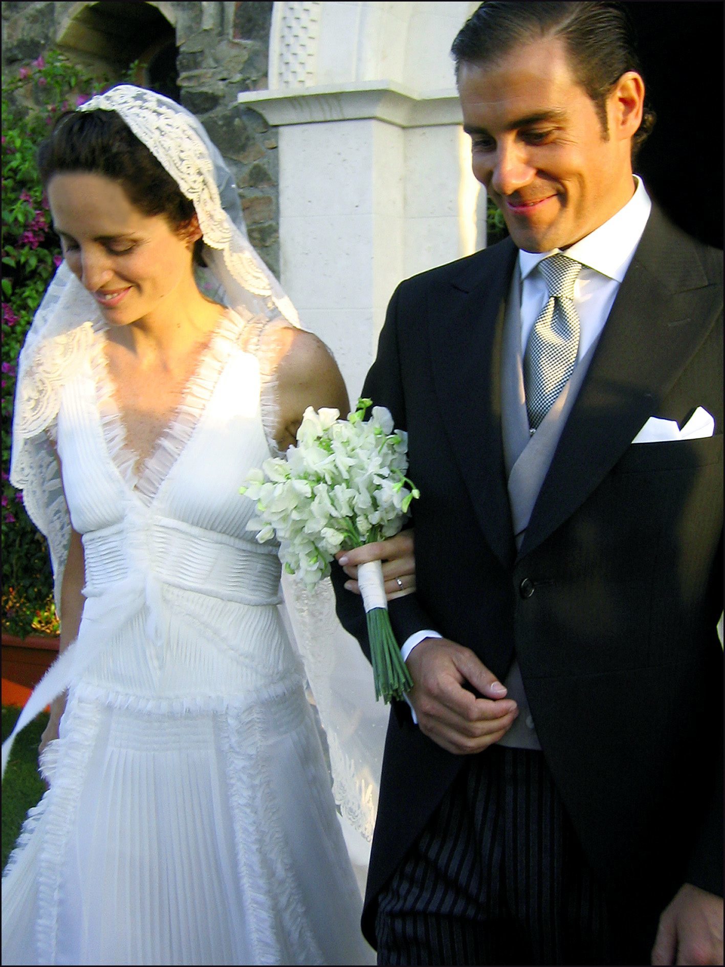 Carolina Herrera el día de su boda con Miguel Báez en Cáceres.