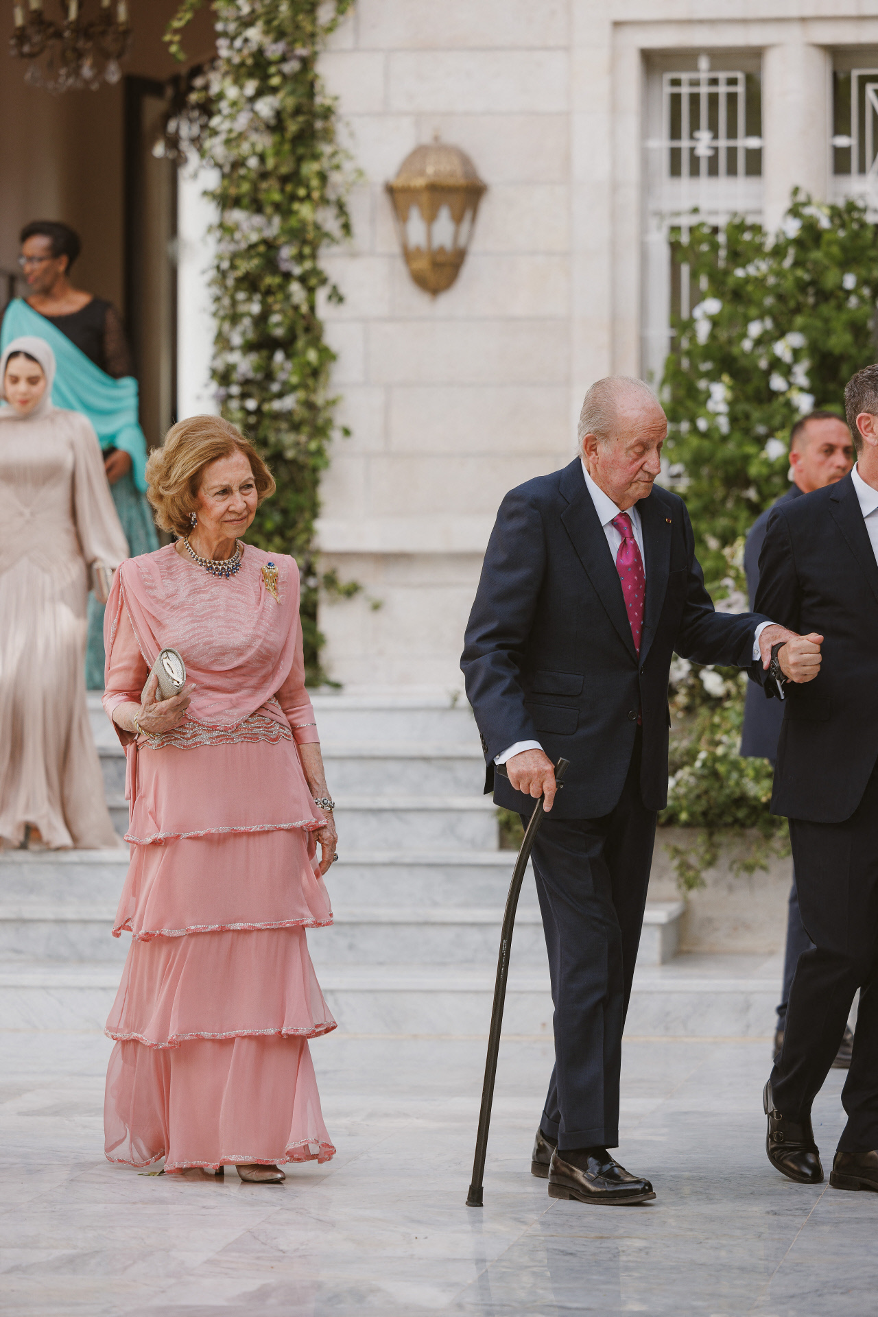 Don Juan Carlos y doña Sofía en la boda de Hussein de Jordania y  Rajwa Al Saif