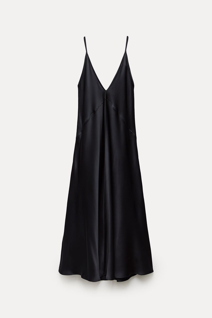 Vestido lencero de Zara por 59,95 euros.