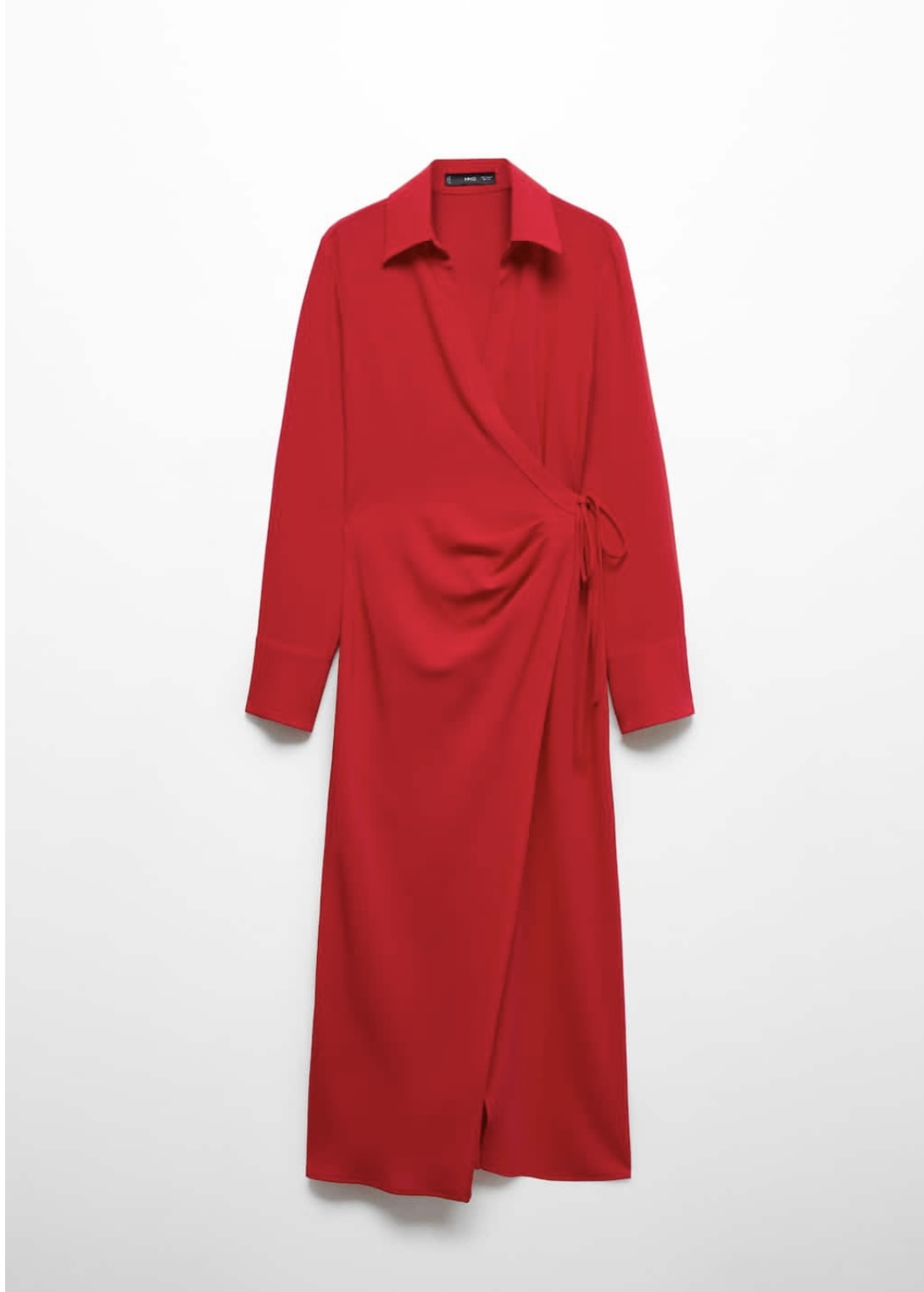 Vestido camisero rojo de Mango (49,99 euros)