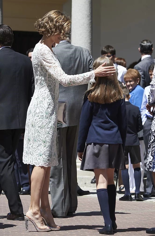 La reina Letizia en la comunión de la princesa Leonor.