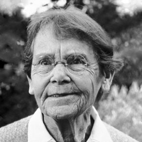 Barbara McClintok, la científica que descubrió los genes saltarines, Premio Nobel de Medicina.