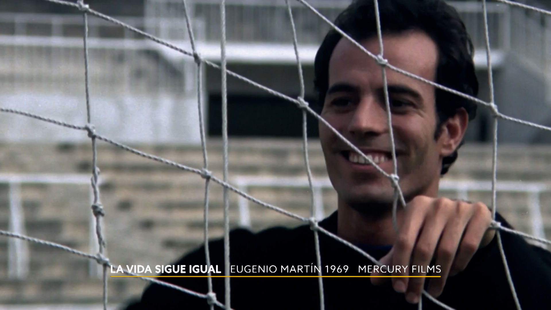 PLAYTheUNIT estrena 'La vida sigue igual', un documental sobre la vida de Julio Iglesias