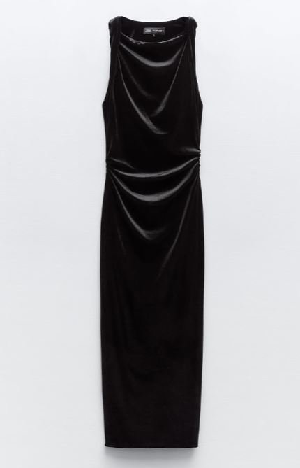 El vestido de terciopelo de Zara (29,95 euros).