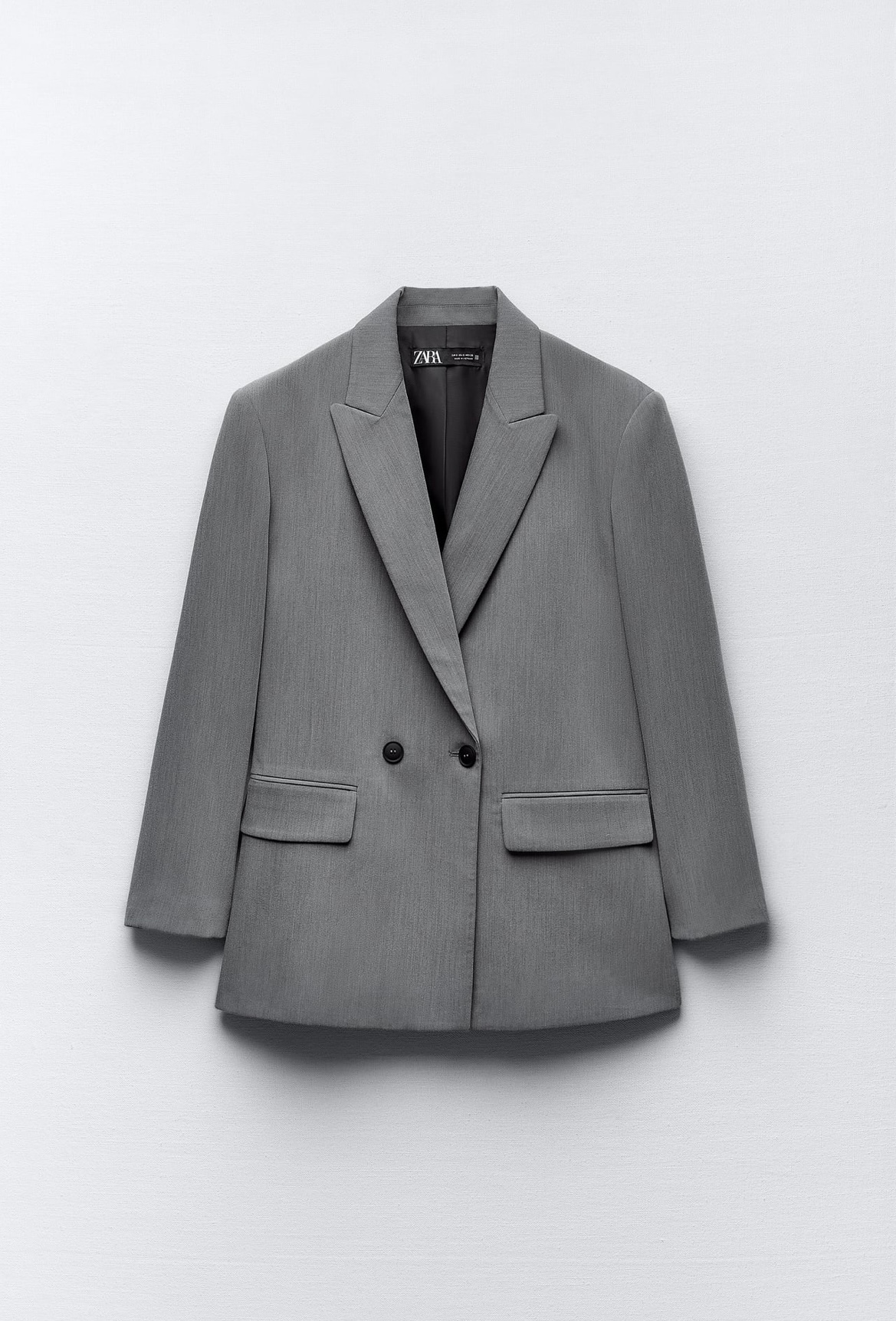 Blazer oversize de Zara (39,95 euros).