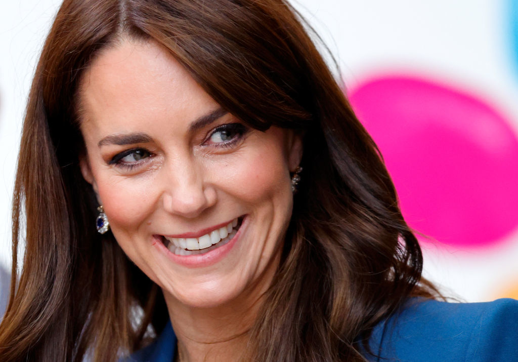 Kate Middleton el pasado mes de diciembre inaugurando una unidad de cirugía en un hospital infantil londinense. Este mes de enero cumplirá 41 años.