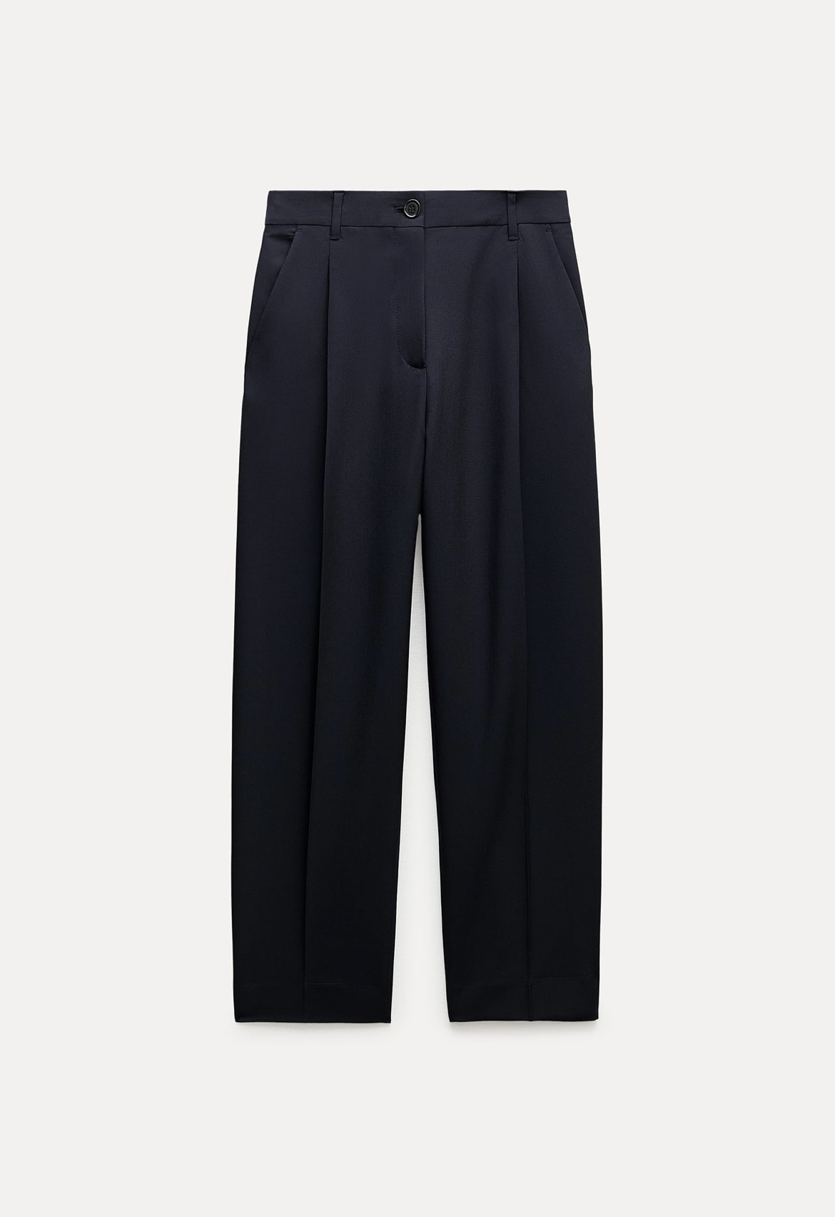 Pantalón con pinzas de Zara (39,95 euros)