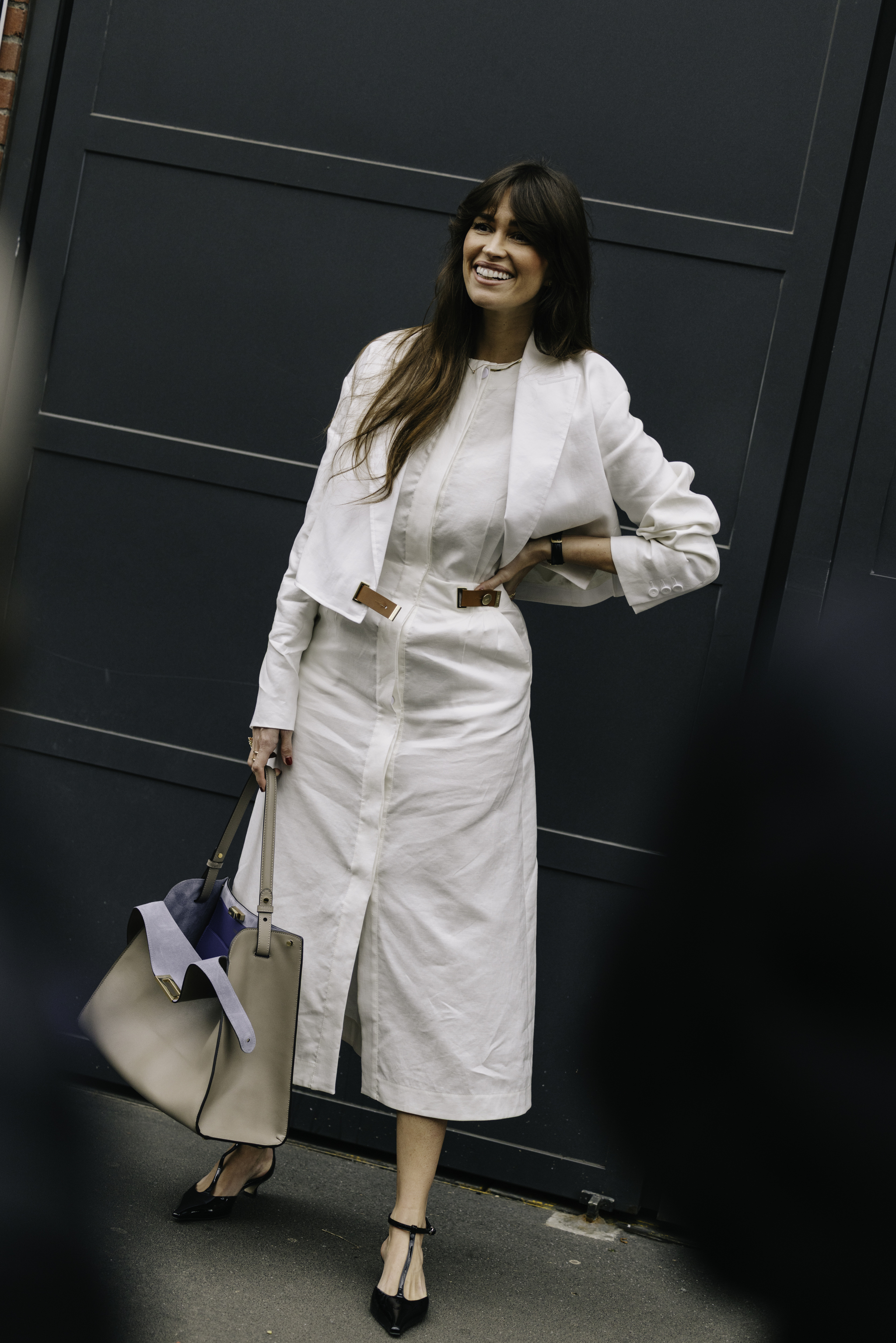 Entrar a Zara a por un regalo para mi madre y salir con los cinco vestidos de lino más bonitos de la primavera perfectos para llevar con alpargatas planas o de cuña