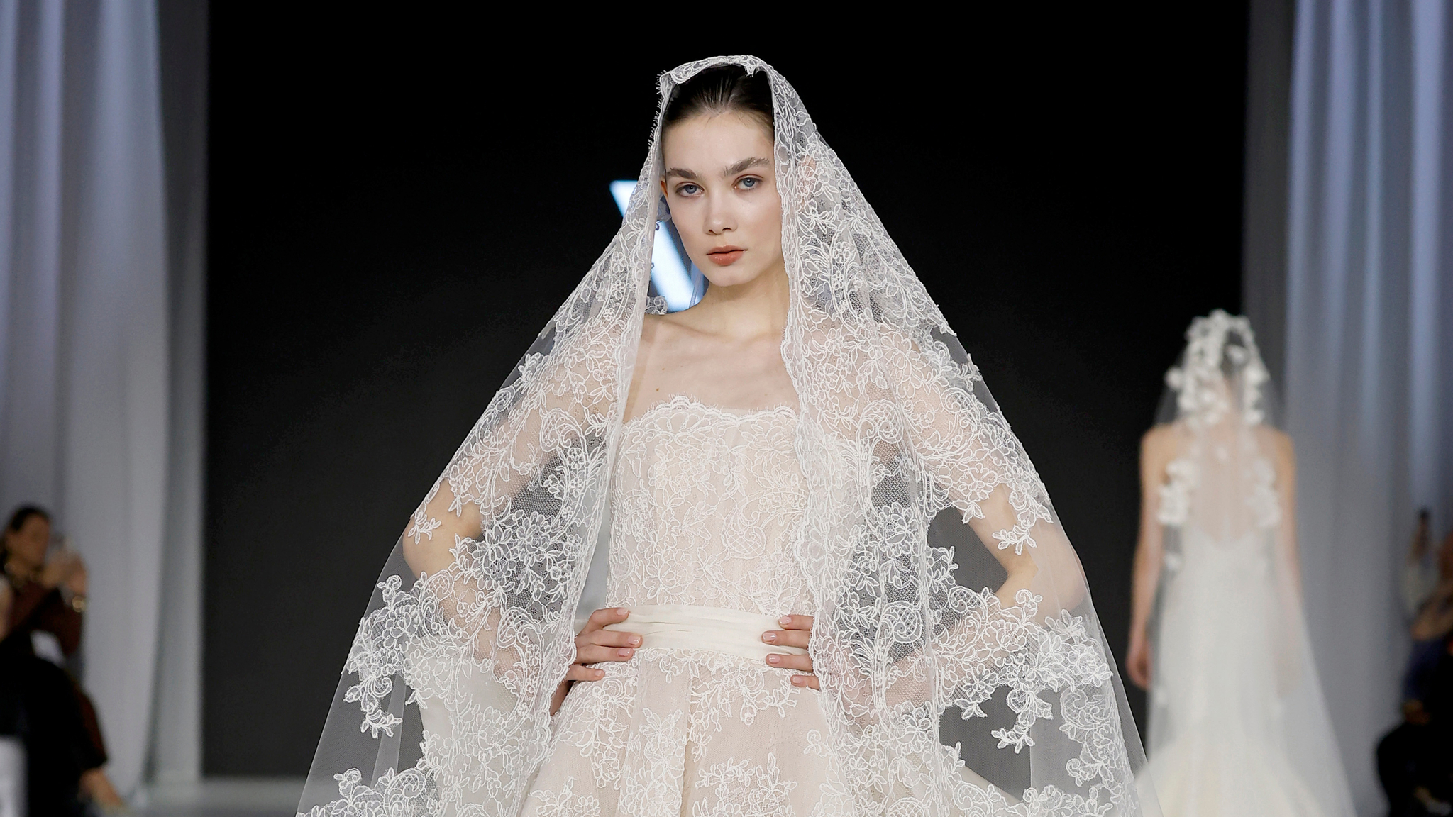 Los 7 detalles que veremos en todos los vestidos de novia, según la Bridal Fashion Week de Barcelona