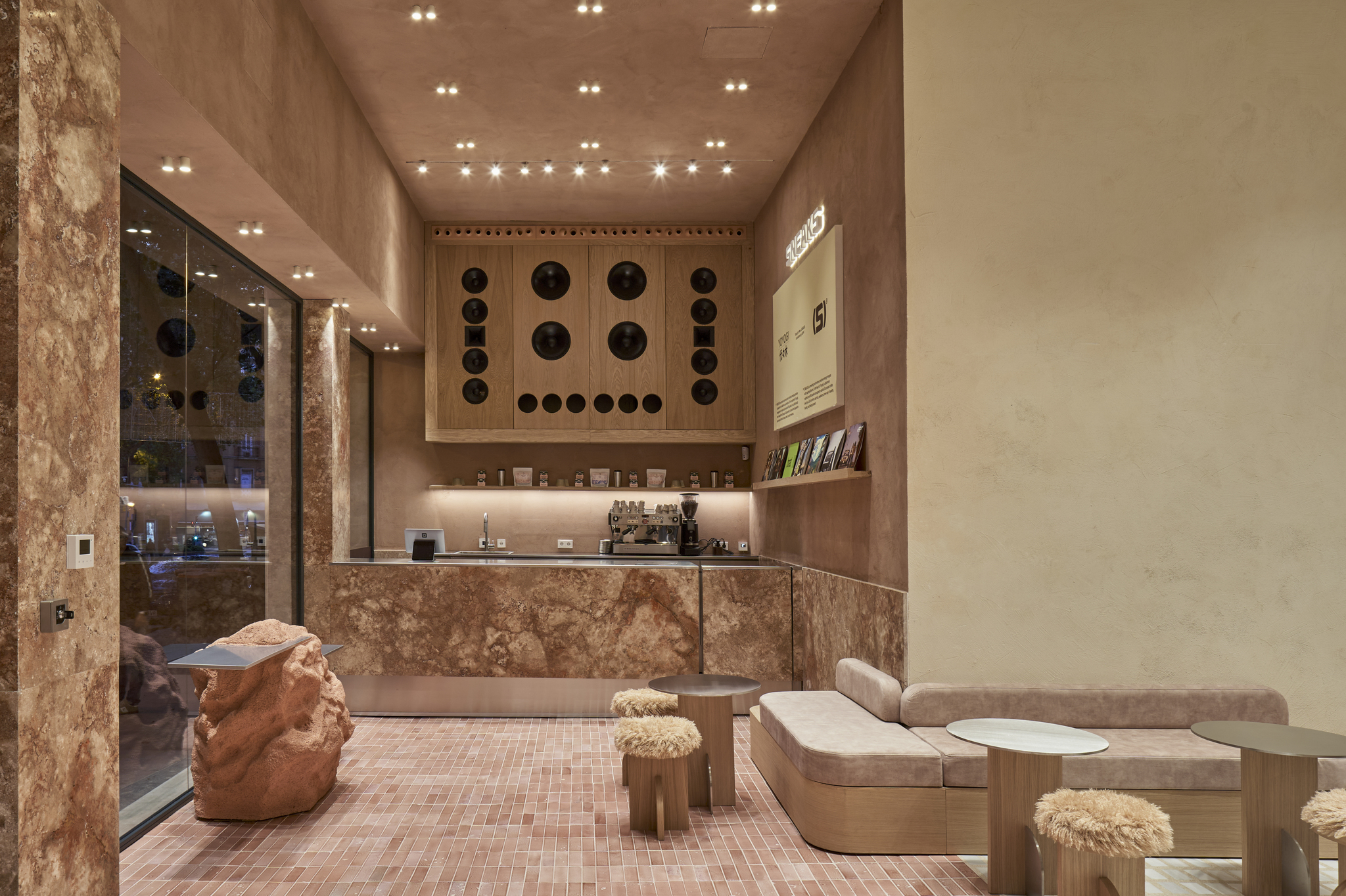 Entrar, mirar y desear: el poder de una tienda bien diseñada y con un interiorismo que atrapa